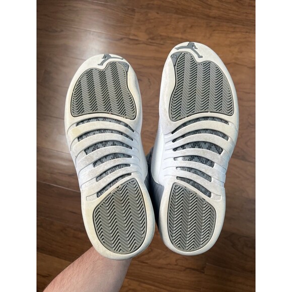 Jordan 12 Stealth 2022 Size 13 Pre-Owned 130690-617 White Grey